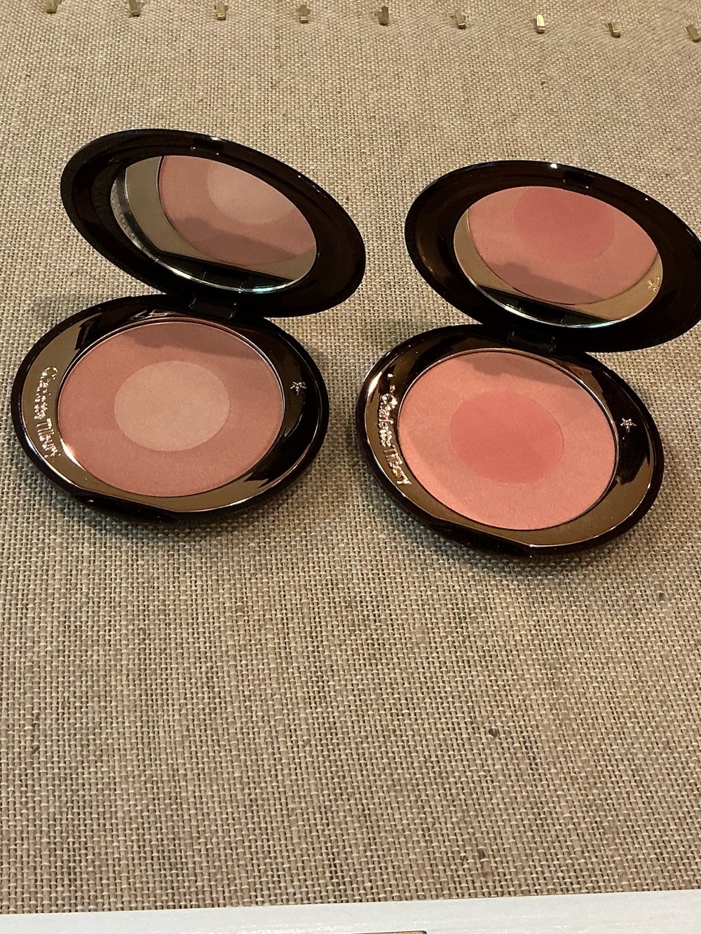 2 Charlotte Tillbury Cheek to Chic Blushes